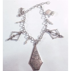 The Arrow Charm Bracelet